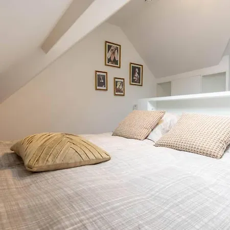 Holiday home Levalenville